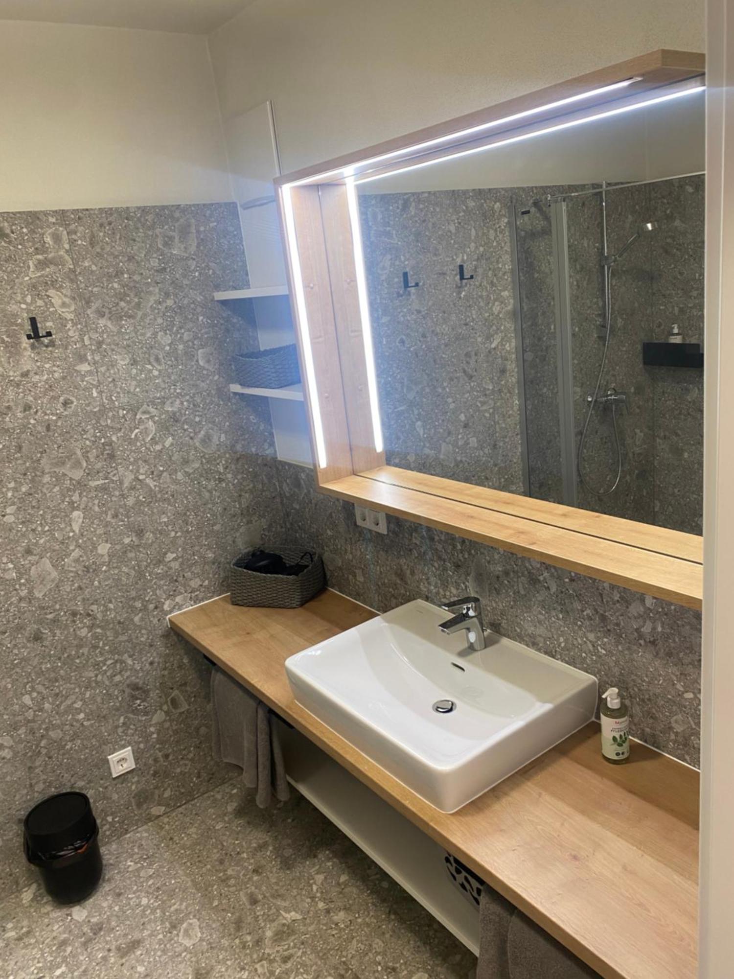 Livero Apartments 장크트푈텐 외부 사진
